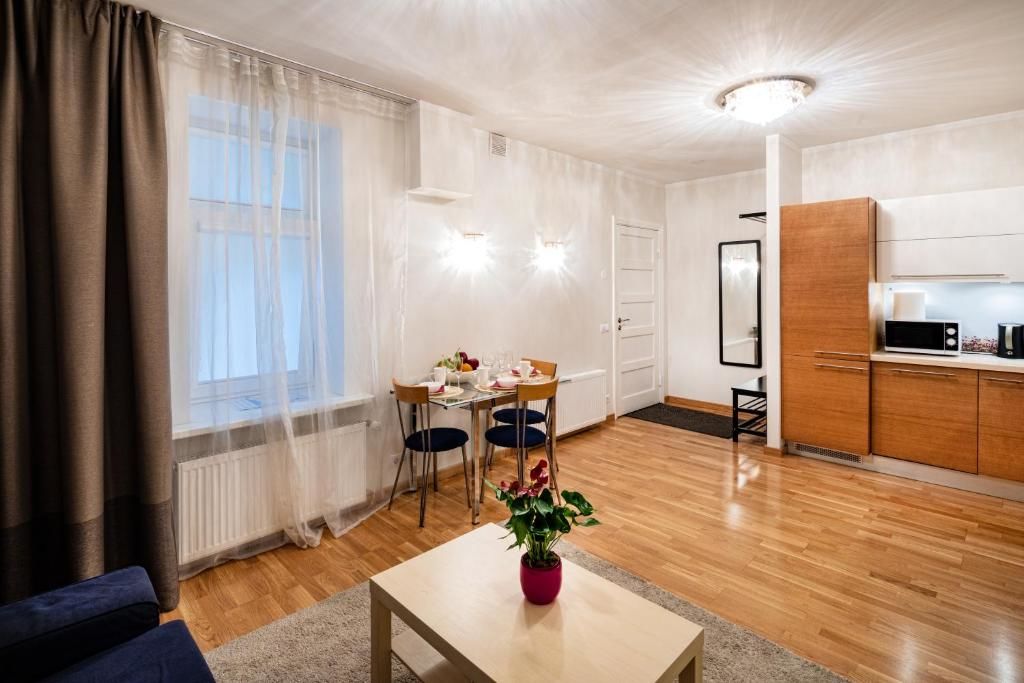 Апартаменты Riga Embassy center Apartment with parking Рига